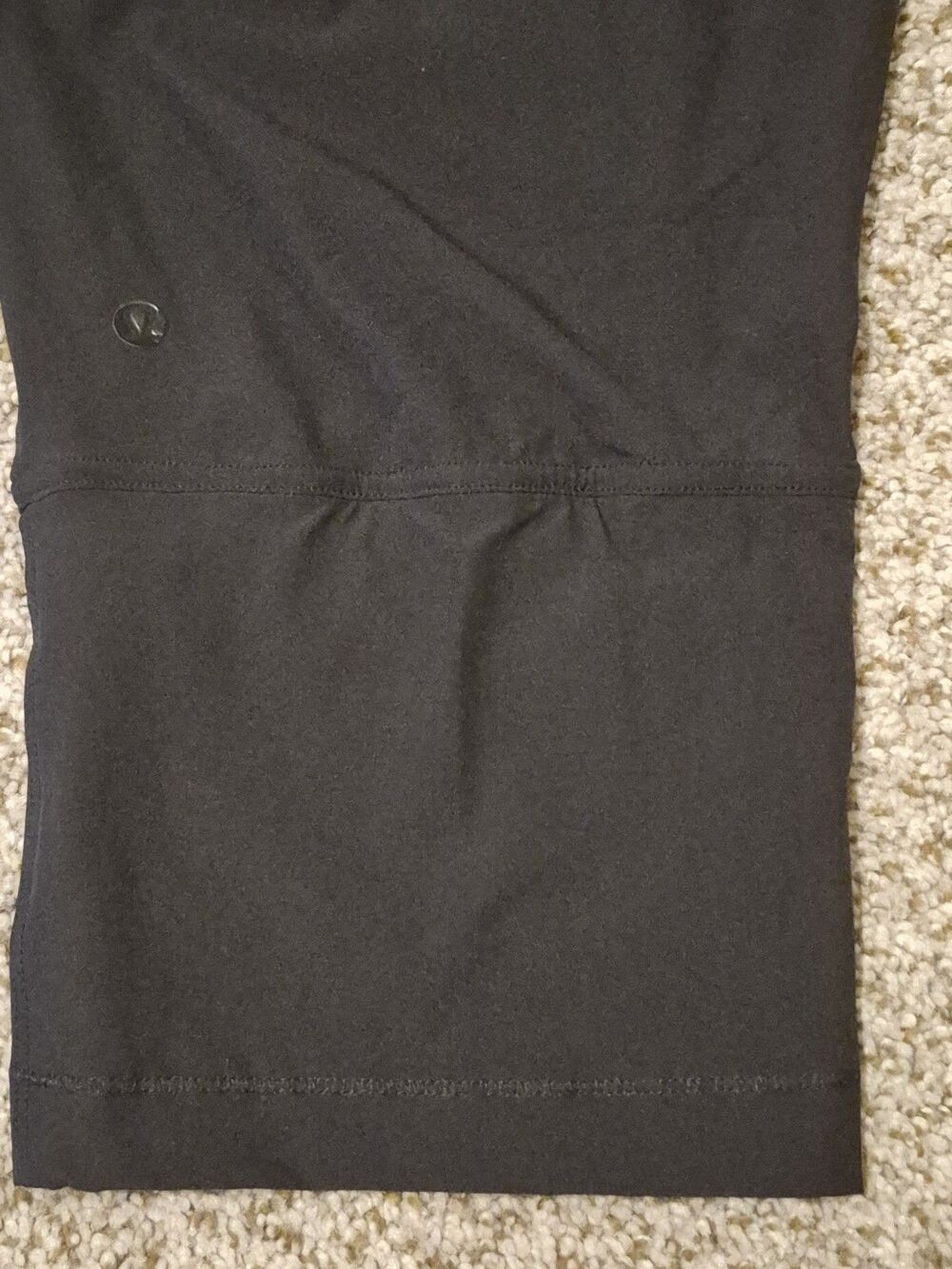 Men's LULULEMON Black Cropped Yoga Inversion Gaiter Pants Size 38 M5088S $98 - Picture 6 of 8